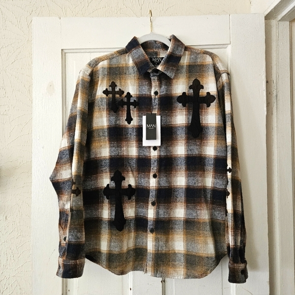 BoohooMAN Cross Applique Bleached Flannel Shirt Men's Size Medium - Picture 2 of 11
